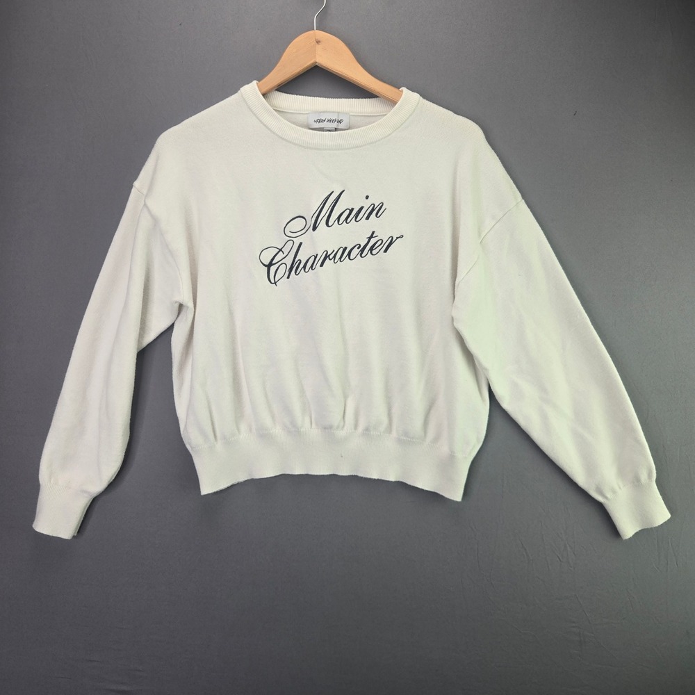 Urban Weekend Main Character Graphic Sweater XL White Knit Crewneck Pullover